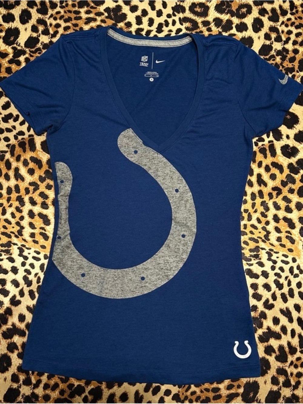 Nike x NFL Team Apparel Indianapolis Colts Fitted V-Neck T Shirt